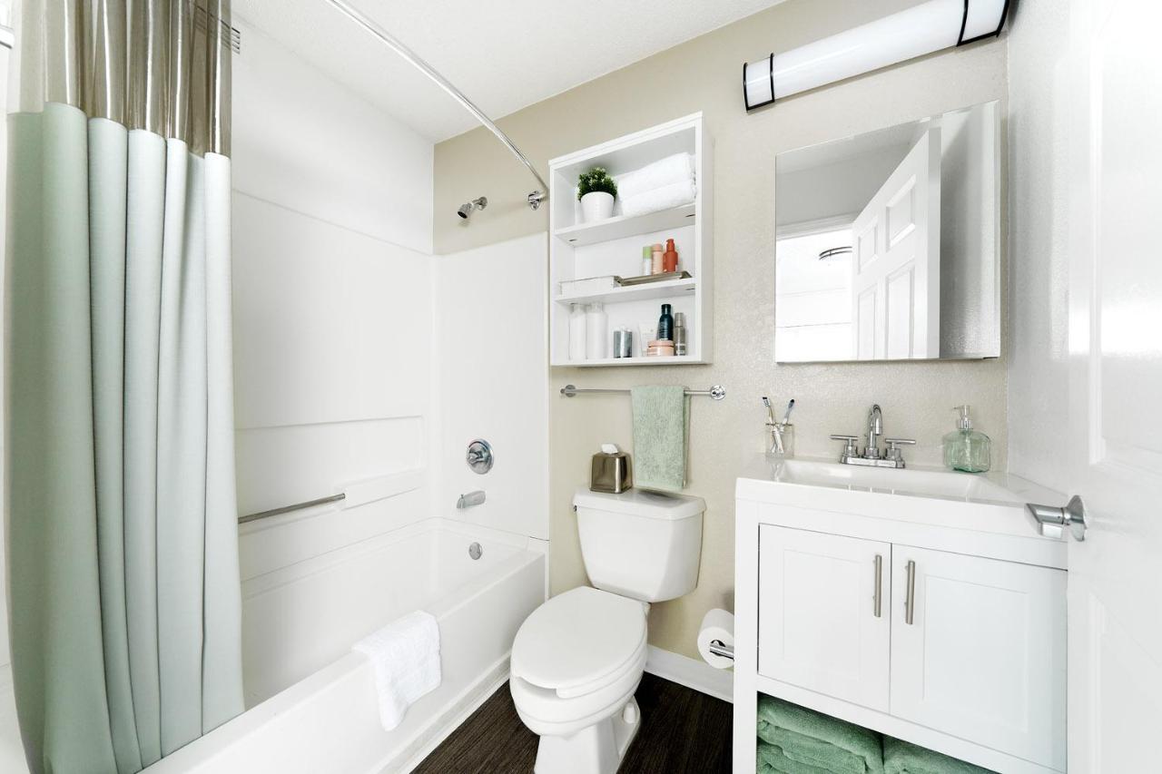 Intown Suites Extended Stay Houston Tx - Highway 6 Cypress Ngoại thất bức ảnh